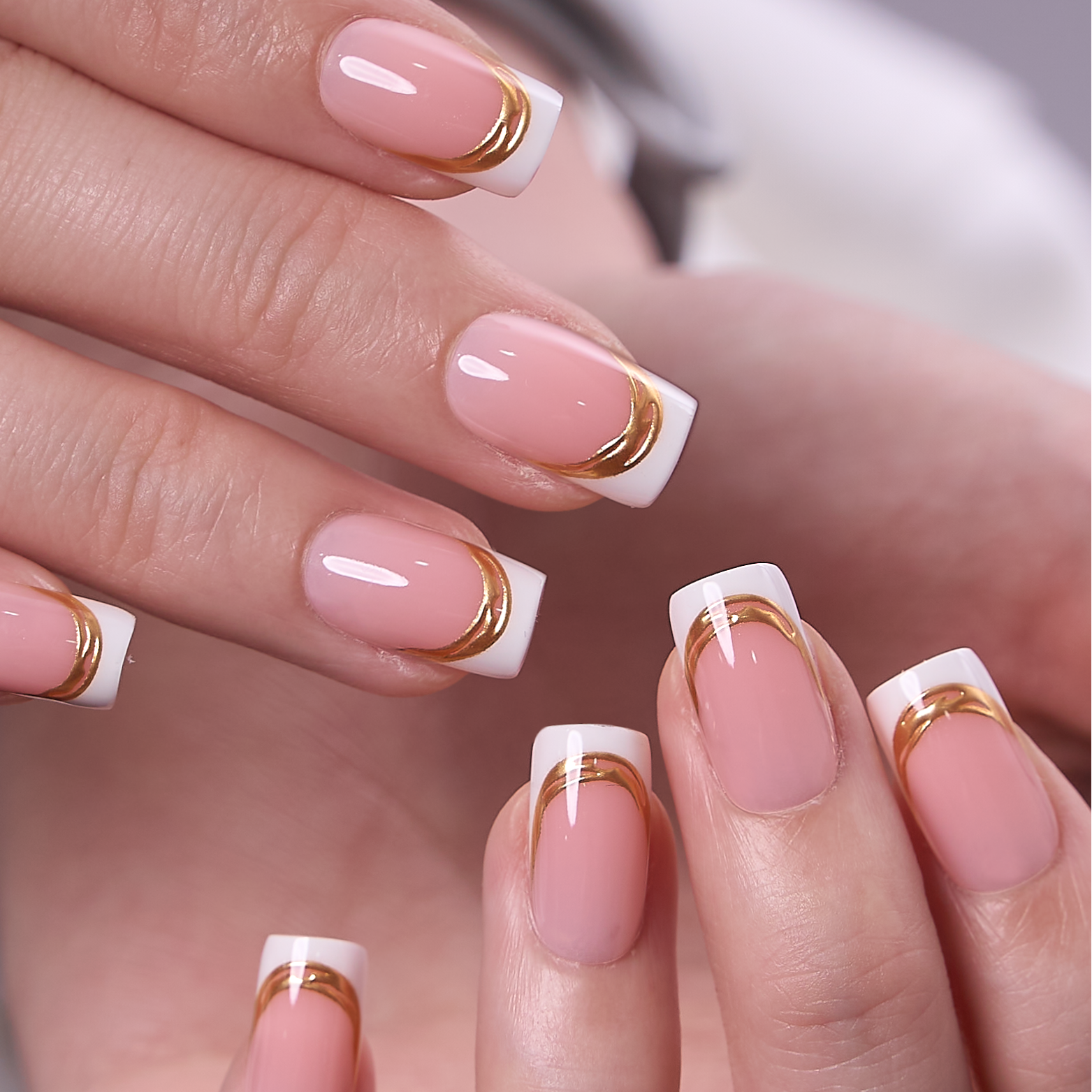 Gilded Blush – M Squoval